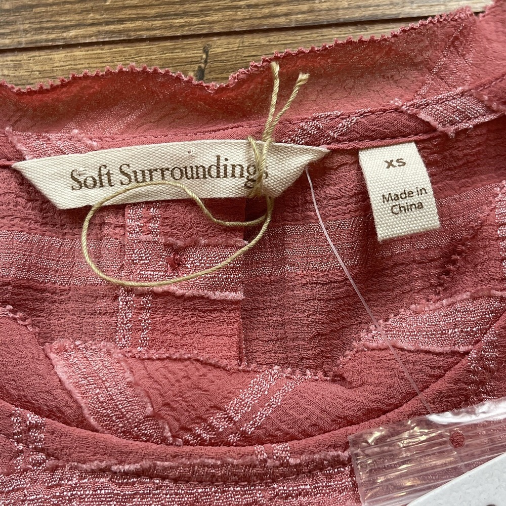 Soft Surroundings NWT Pink Rose Short Sleeve Tenerife Button Back Blouse NWT XS - Picture 5 of 7